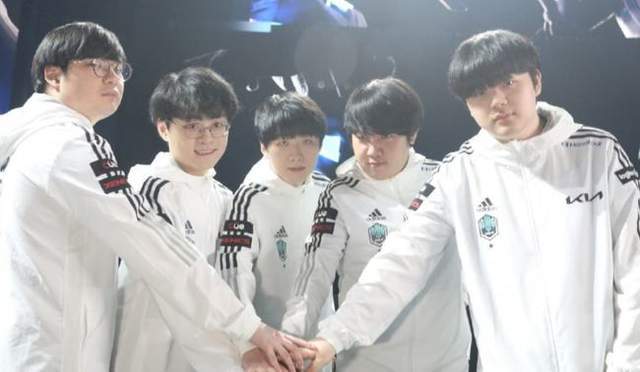 使得教练在 使得教练在