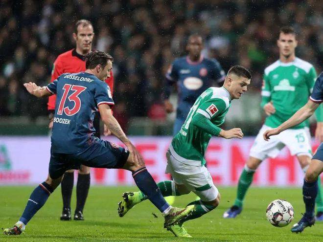 一场突如其 一场突如其